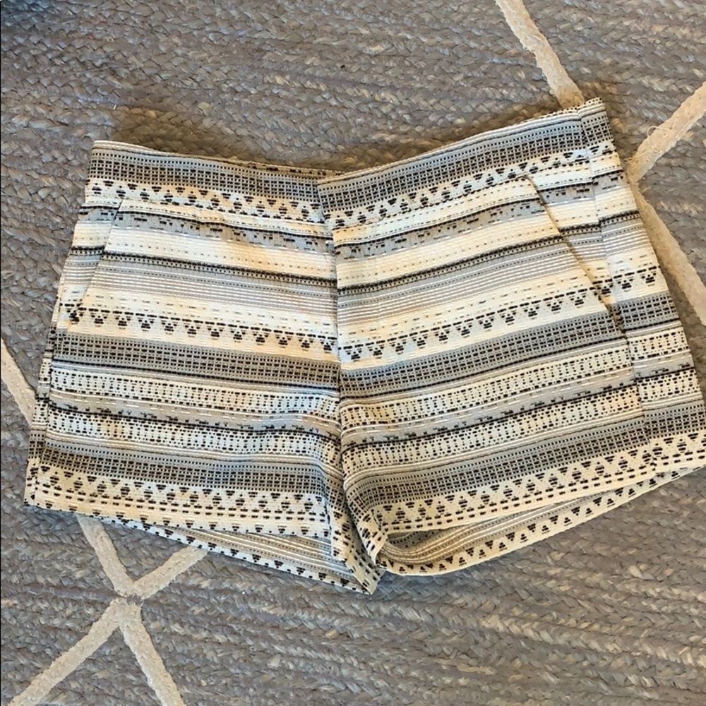 Patterned shorts
